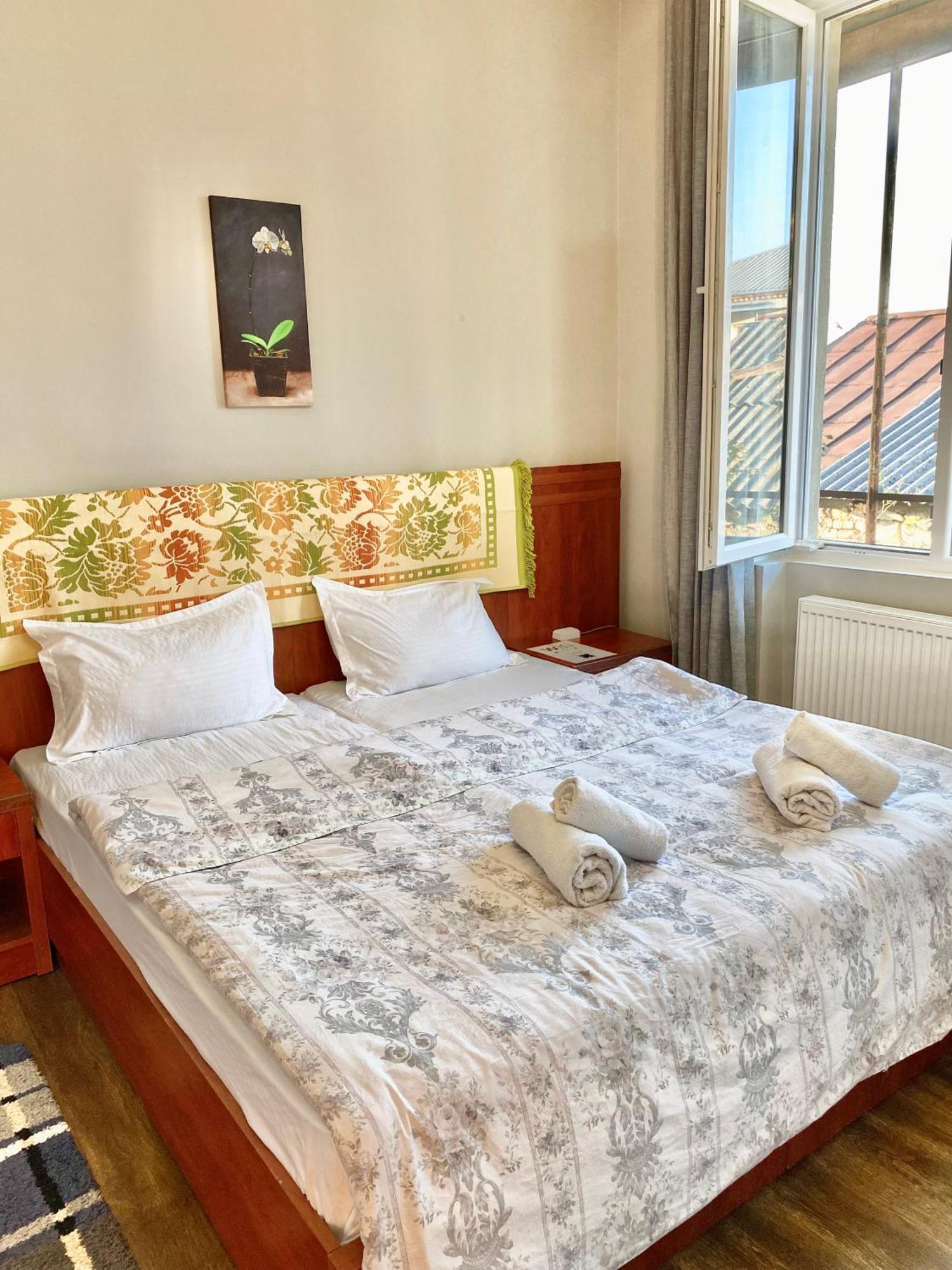 Relax Station Otel Kutaisi Dış mekan fotoğraf